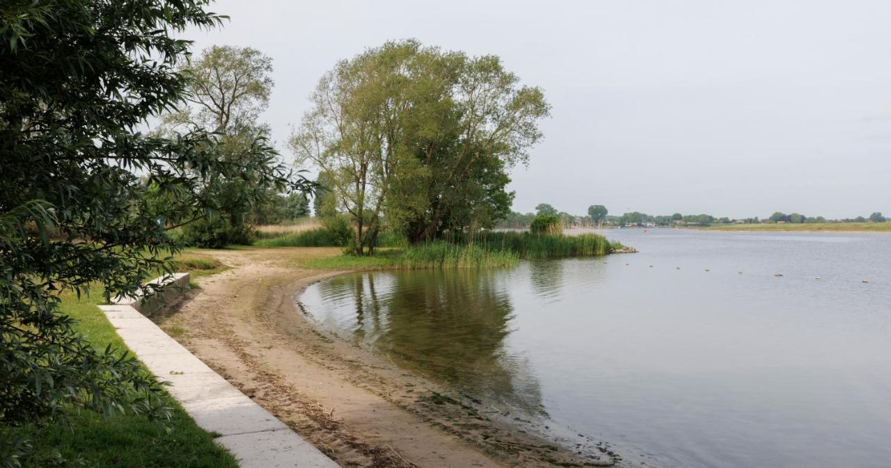 Mooi Huisje Aan De Maas Villa Andel ภายนอก รูปภาพ